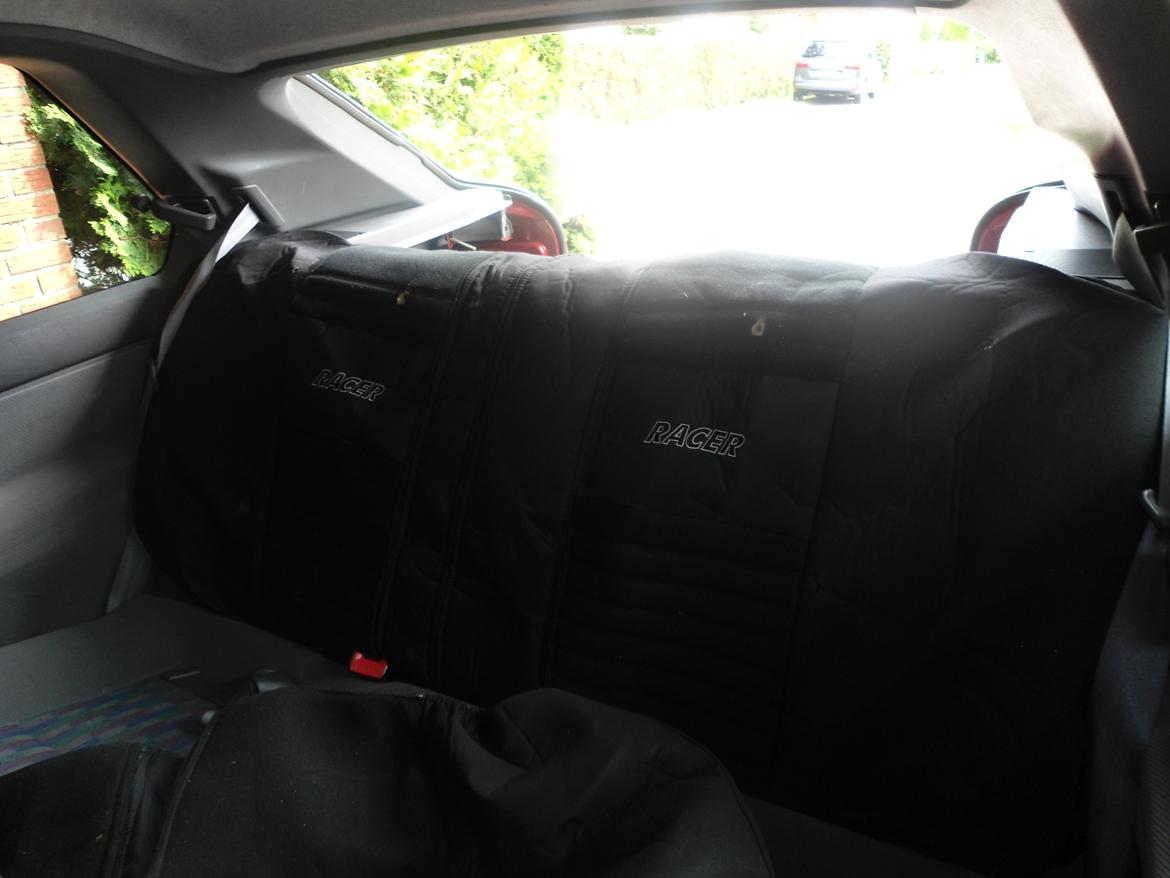 Renault 19- BERTA! - Sæde overtræk ved at blive monteret billede 2