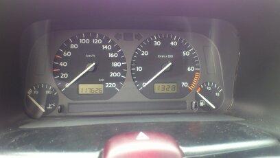 VW Vento 1.8 8v Clx (Total Skadet) billede 6