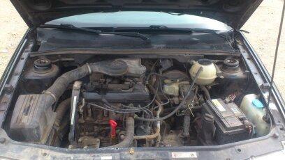 VW Vento 1.8 8v Clx (Total Skadet) billede 15