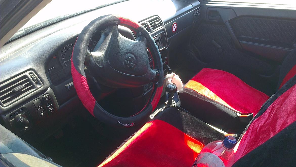 Opel Vectra a (Calectra) Skrottet billede 11