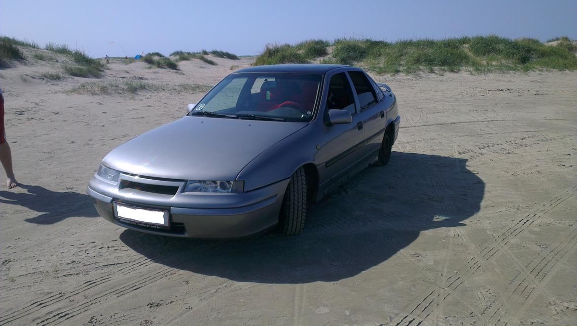 Opel Vectra a (Calectra) Skrottet billede 2