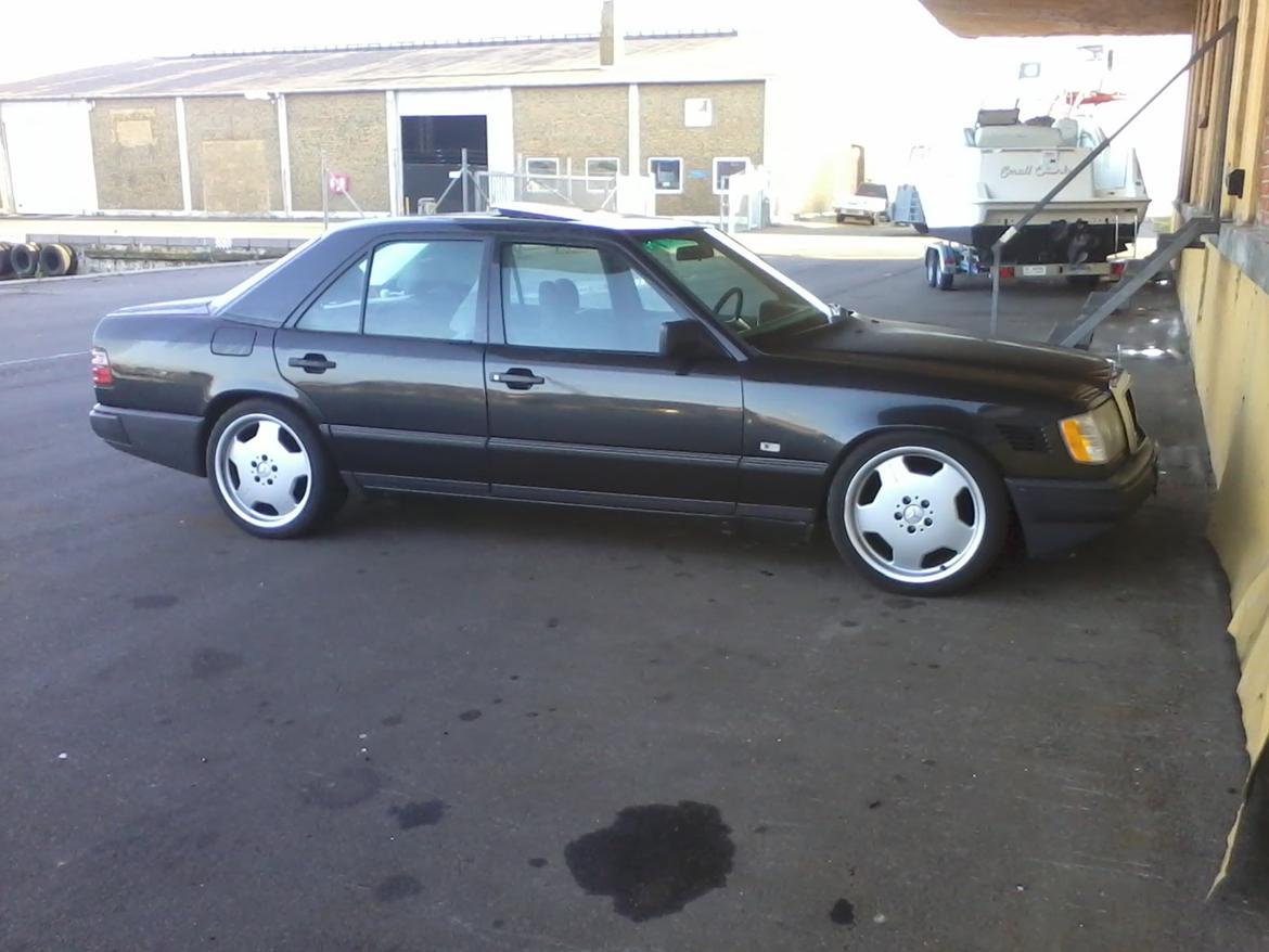 Mercedes Benz W124 300E - nye billeder.. billede 2