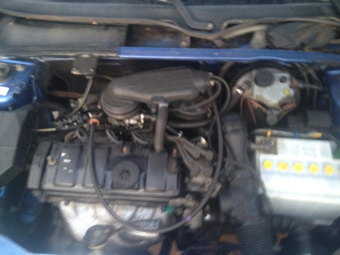 Peugeot 106 1.1 Zenith [Totalskadet] billede 10