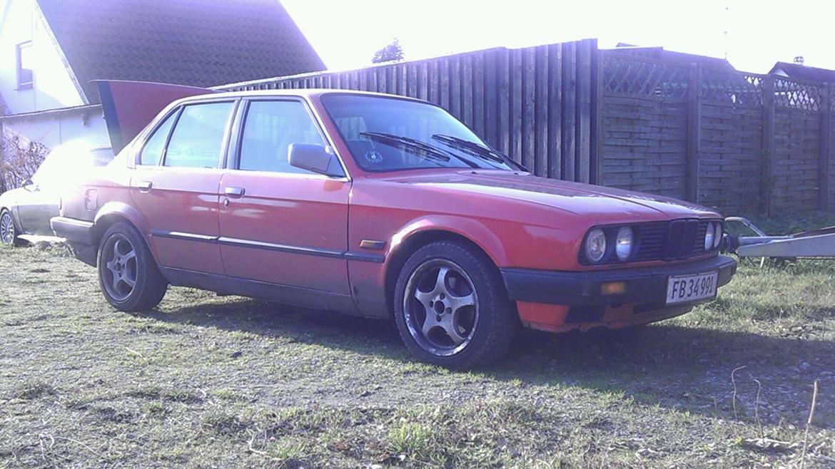 BMW E30 billede 3