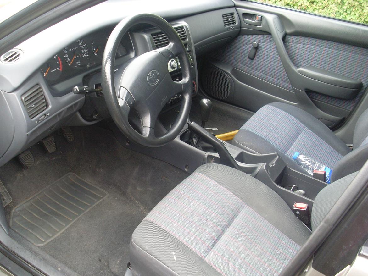 Toyota Carina 1.6 xli solgt billede 6