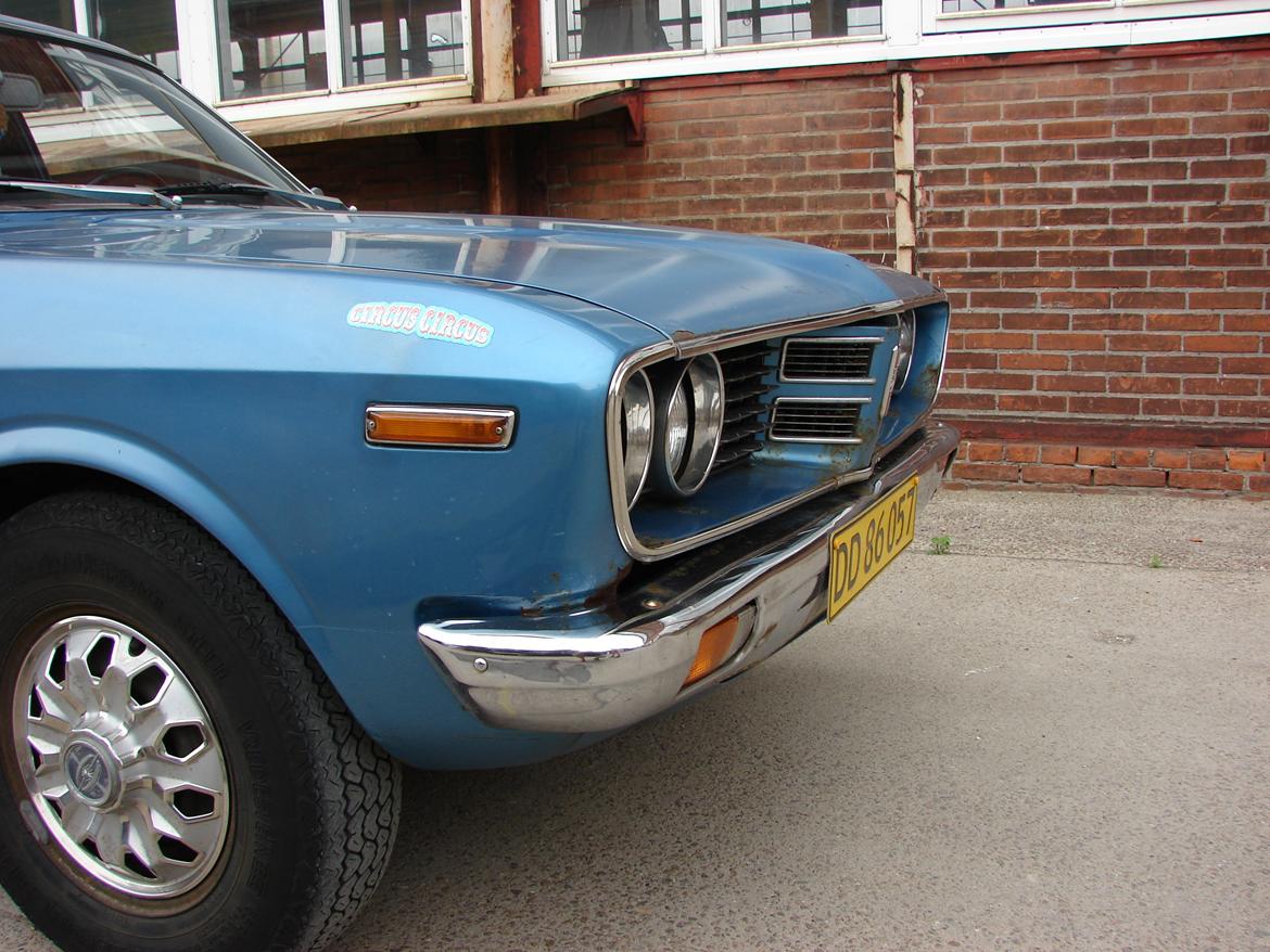 Toyota Corona Mark II 2000 Van (RX22) - Lidt "shark nose", er der da over det. billede 18