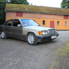 Mercedes Benz 190 D
