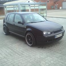 VW Golf IV - 2.3 V5 Highline