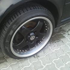 VW Golf IV - 2.3 V5 Highline