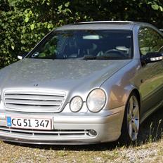 Mercedes Benz clk 320 AMG style
