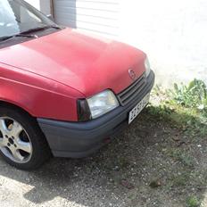 Opel Kadett e 1,3s CC