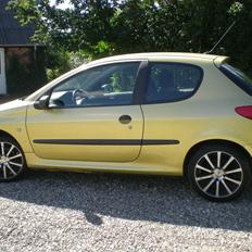 Peugeot 206, 1,6 s16
