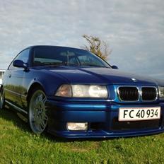 BMW 320i coupé Tidligere bil