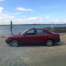 Mazda 323 sedan