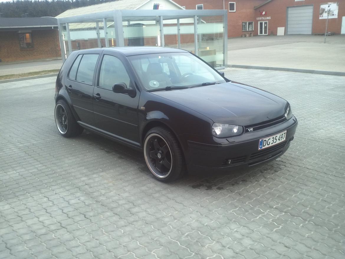 VW Golf IV - 2.3 V5 Highline billede 1