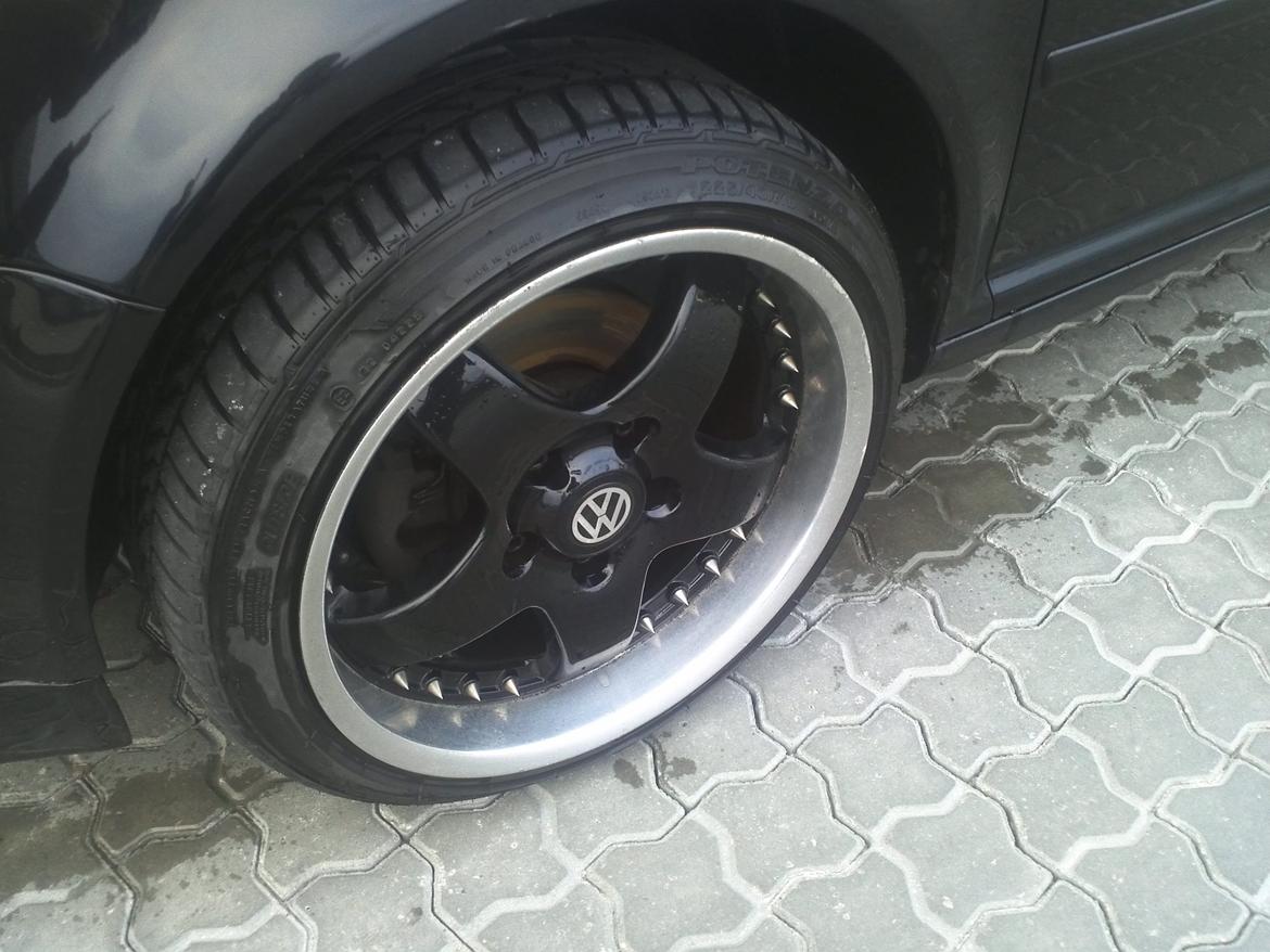 VW Golf IV - 2.3 V5 Highline billede 3