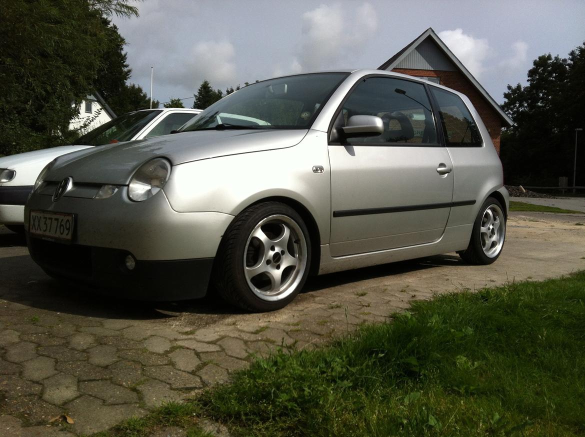 VW lupo 3L - her med borbet T 7x15 og med gevind som den står nu men håber at den kommer lidt mere ned i bag når den har sat sig ordenligt  billede 11