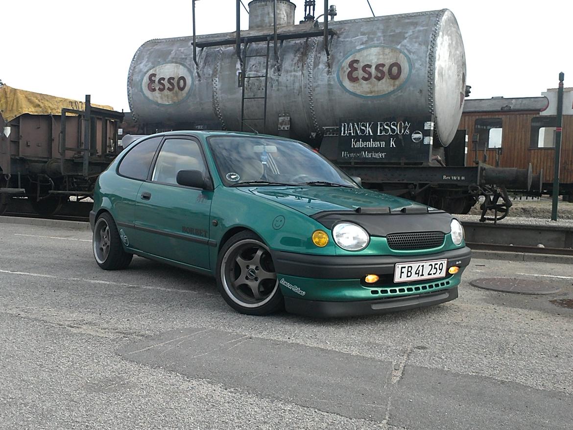 Toyota Corolla E11 billede 1