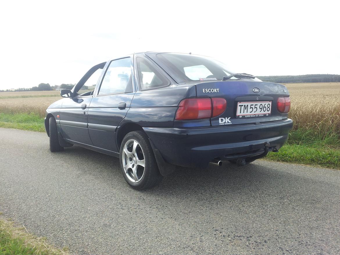Ford Escort 1.6 16V CLX 5d billede 3