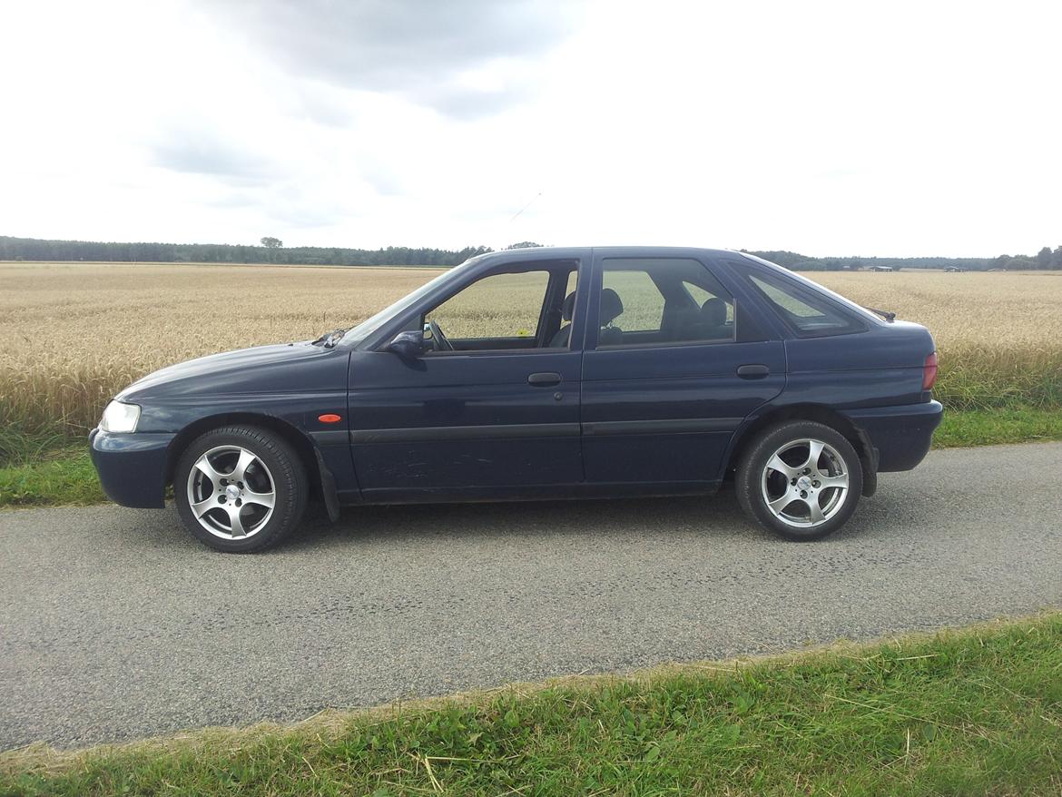 Ford Escort 1.6 16V CLX 5d billede 7