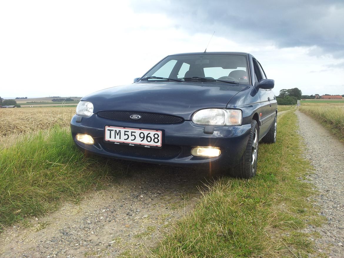 Ford Escort 1.6 16V CLX 5d - Wannabe 4x4 ;) billede 11