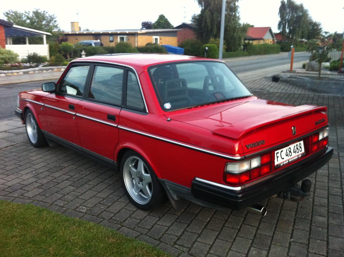 Volvo 240 GL MADE IN SWEDEN billede 3