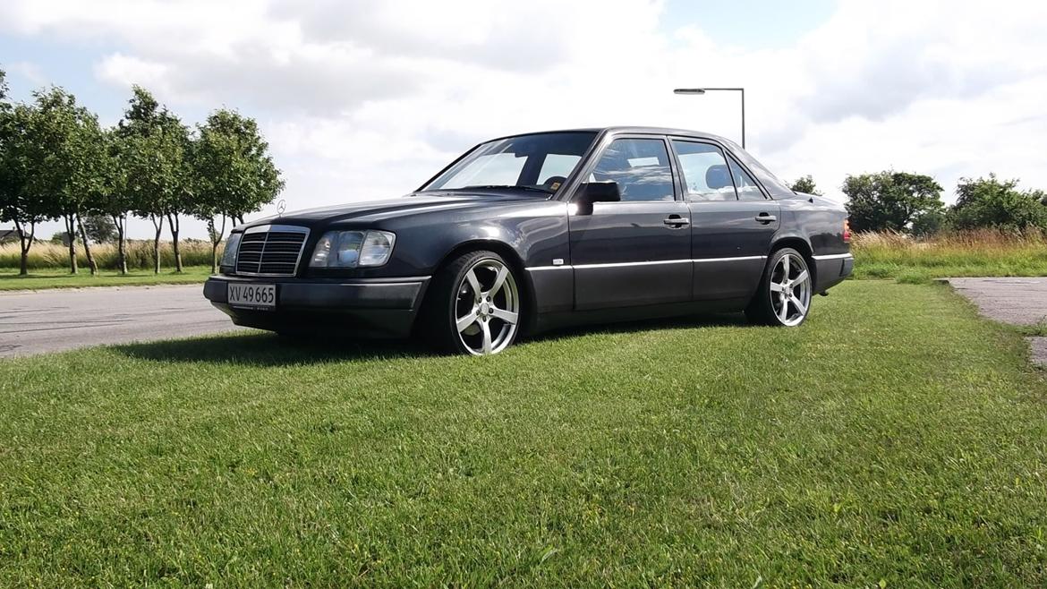 Mercedes Benz 230 E  W124 billede 2
