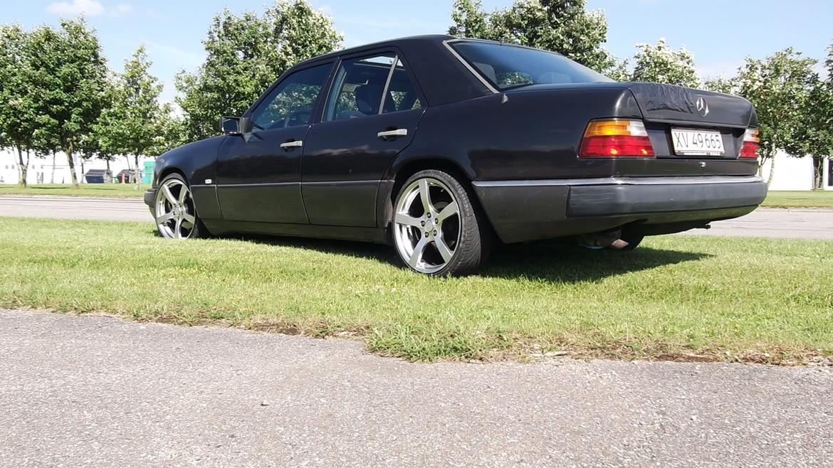 Mercedes Benz 230 E  W124 billede 3