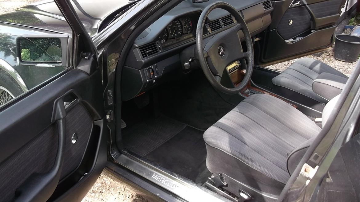 Mercedes Benz 230 E  W124 billede 12