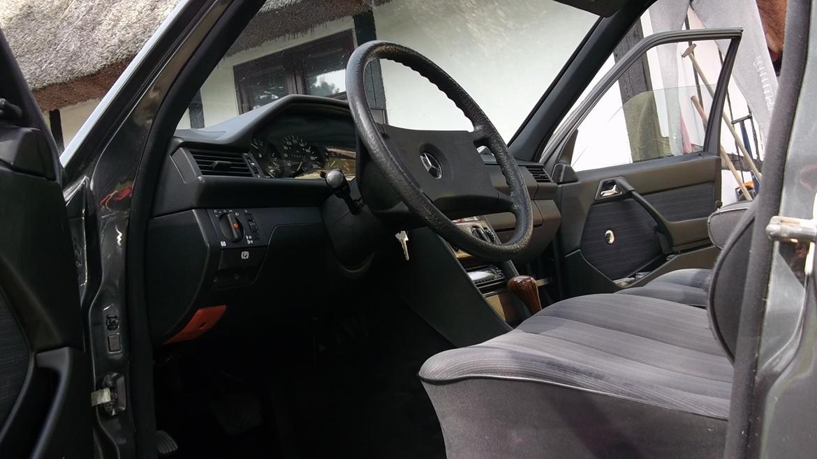 Mercedes Benz 230 E  W124 billede 14