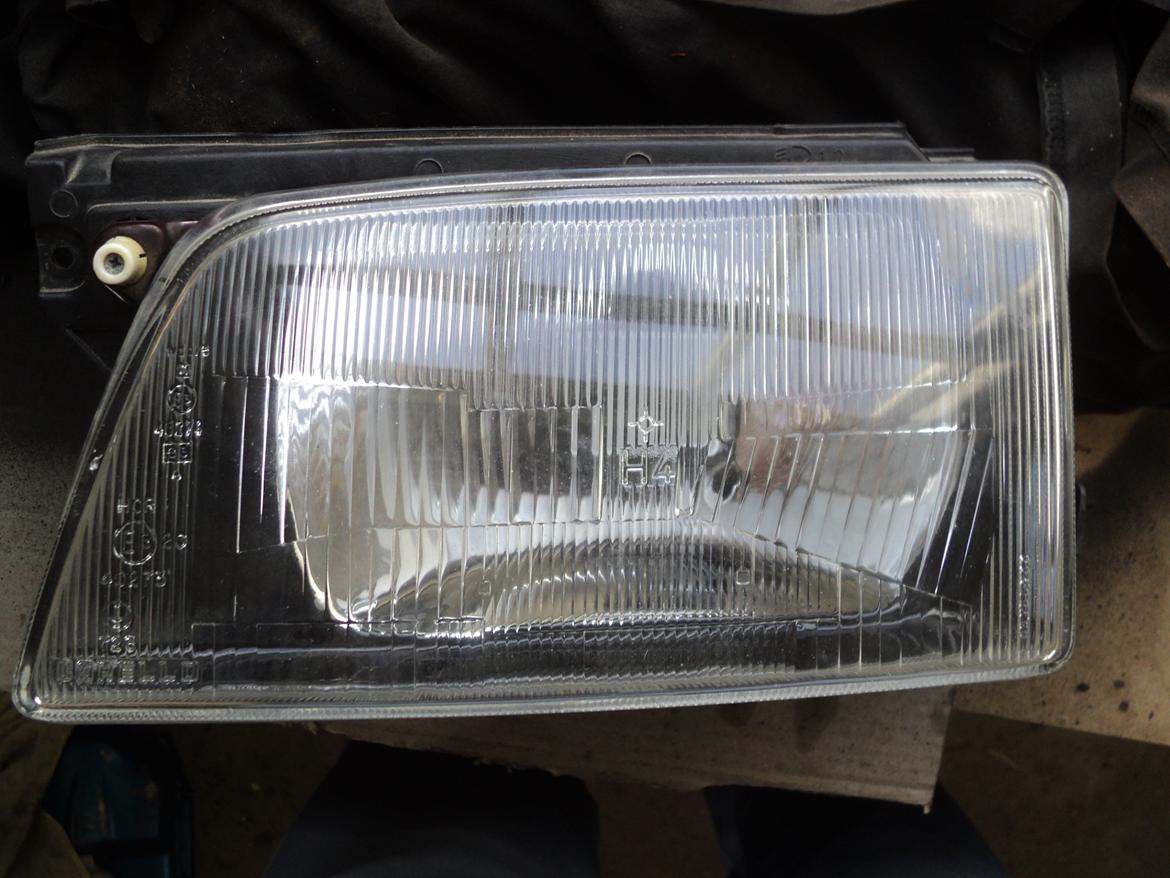 Opel Kadett e 1,3s CC - Mørke forlygter billede 6