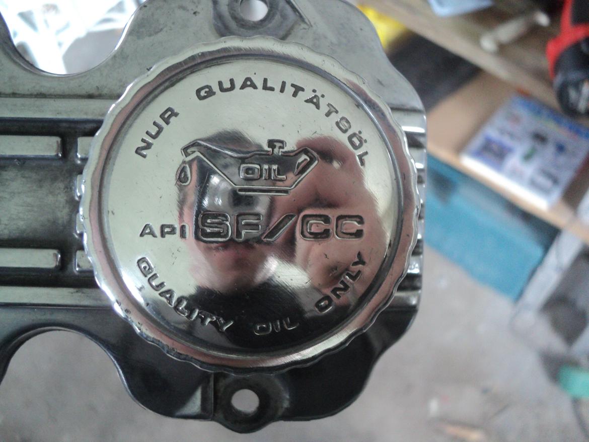 Opel Kadett e 1,3s CC - Det flotte polerede olie dæksel billede 7