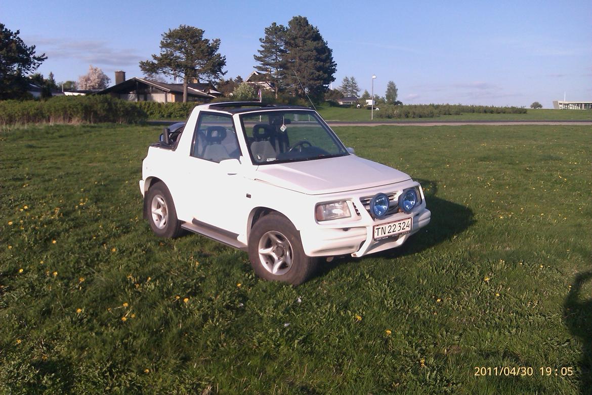 Suzuki vitara jlx canvastop - solnedgang i jyllinge billede 1