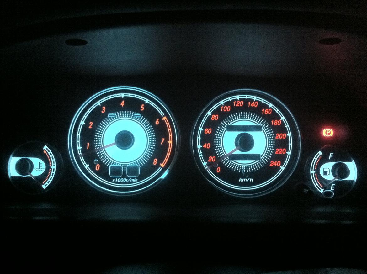 Toyota Corolla 1.6 GSI - Silvertop billede 13