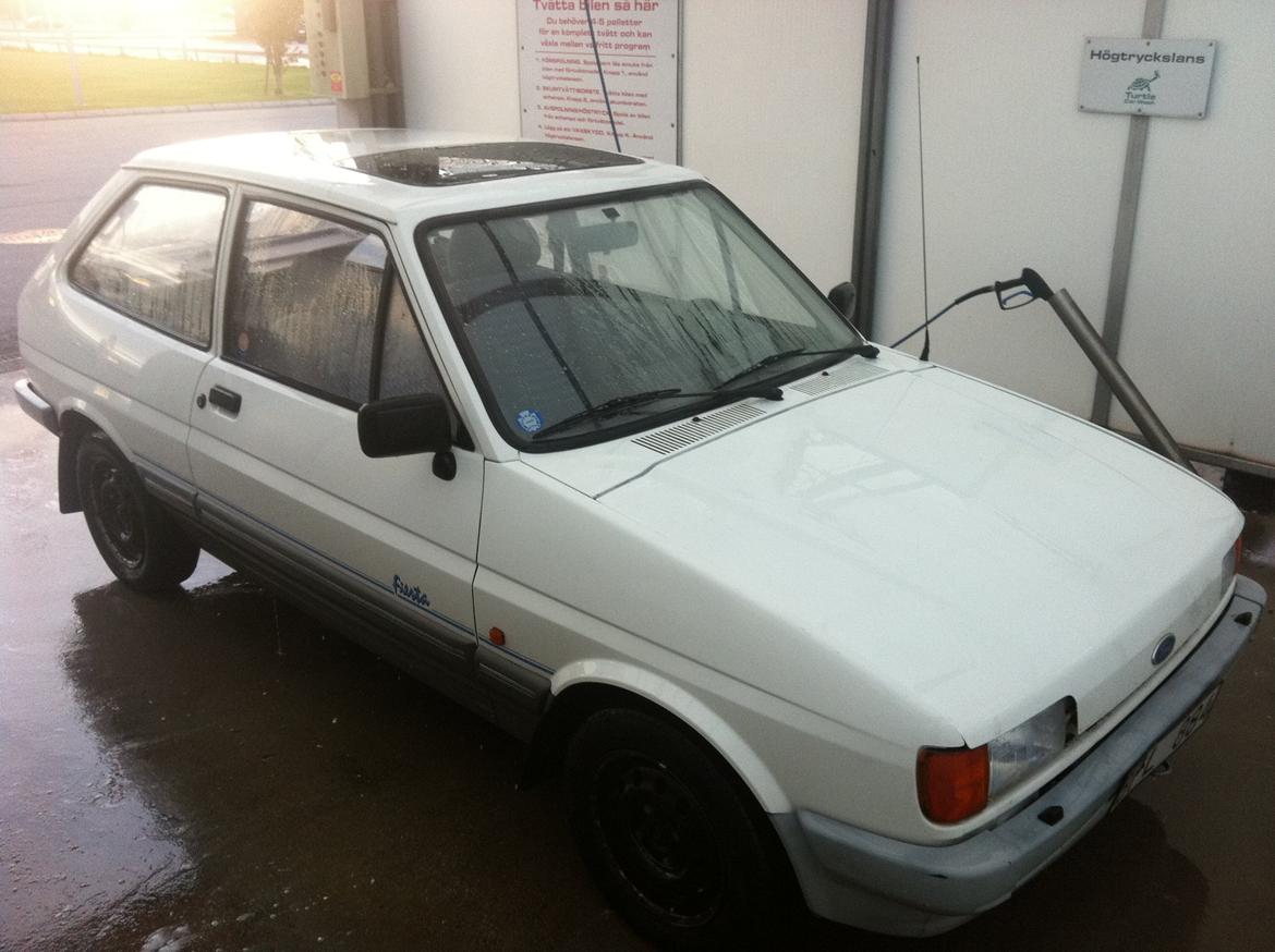 Ford Fiesta 1.4i VIP - da jeg købte bilen for 2500kr. billede 20