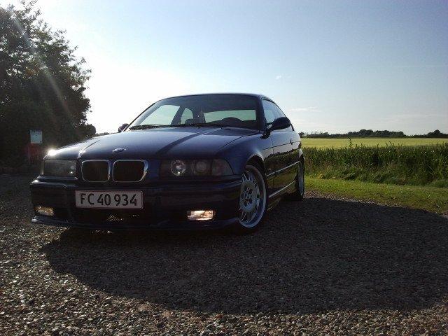 BMW 320i coupé Tidligere bil billede 7