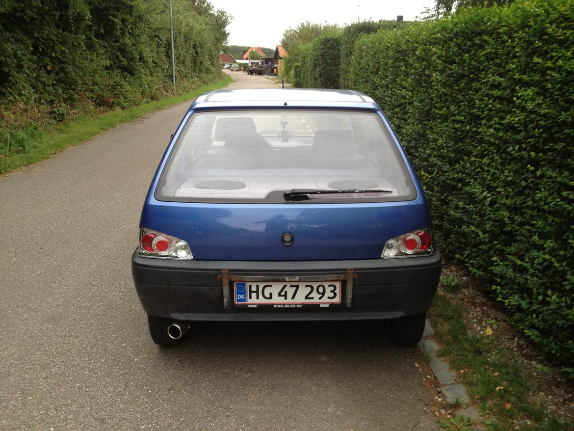 Peugeot 106 1.1 Zenith [Totalskadet] - Nye baglygter (flere kommer snart) billede 1