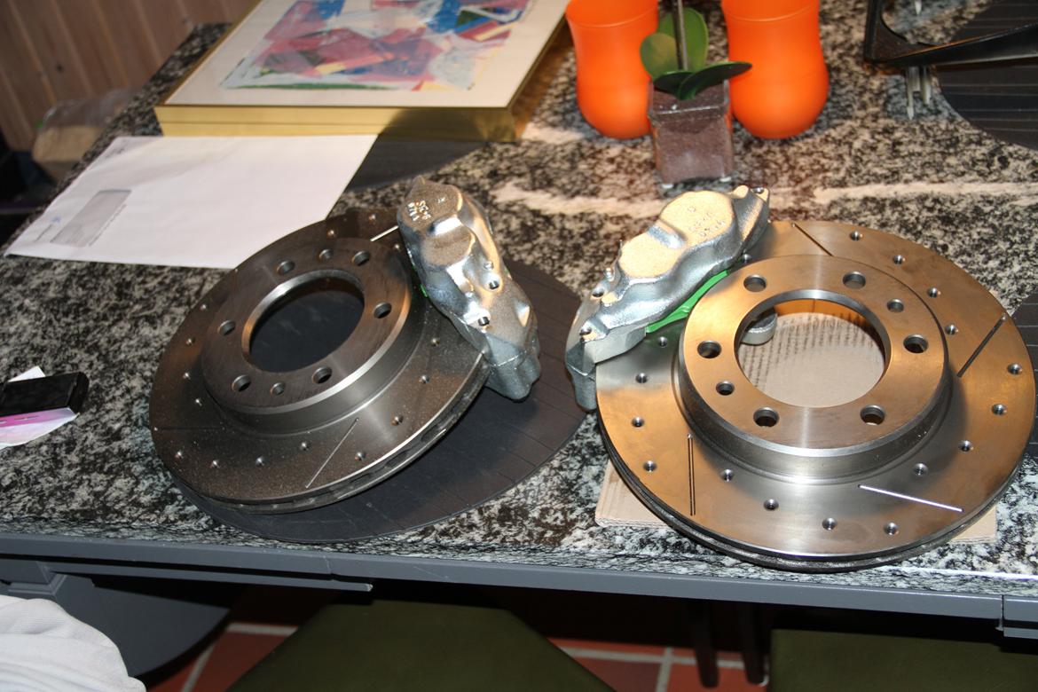 Toyota landcruiser hj 60 - mine nye bremser der venter på og komme på :)  billede 20