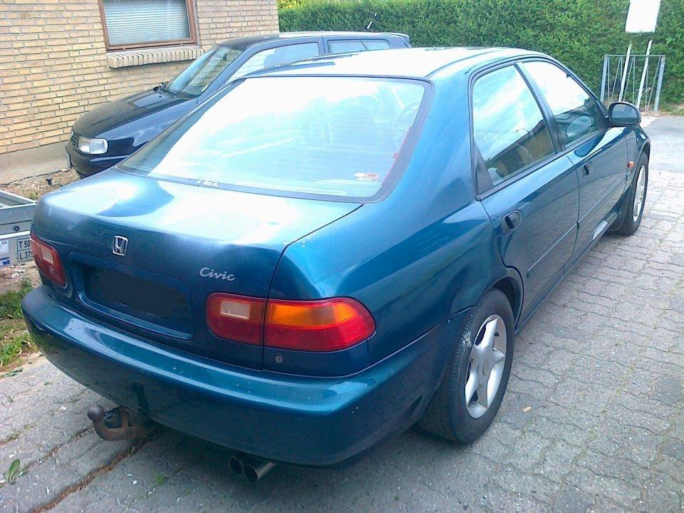 Honda Civic EH9 - STJÅLET - Som bilen så ud før. billede 2