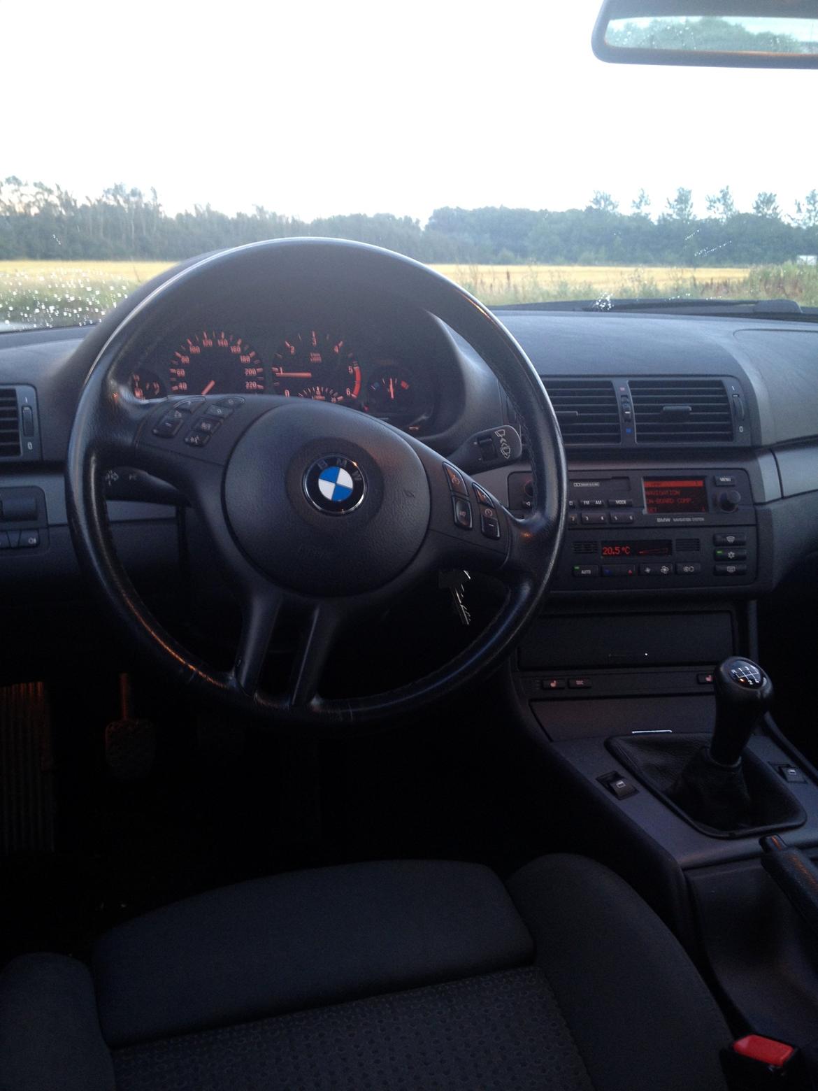 BMW 320D billede 9