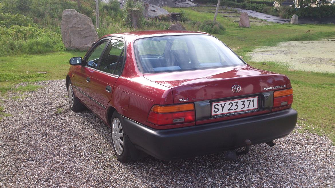 Toyota Corolla E10 Sedan billede 4