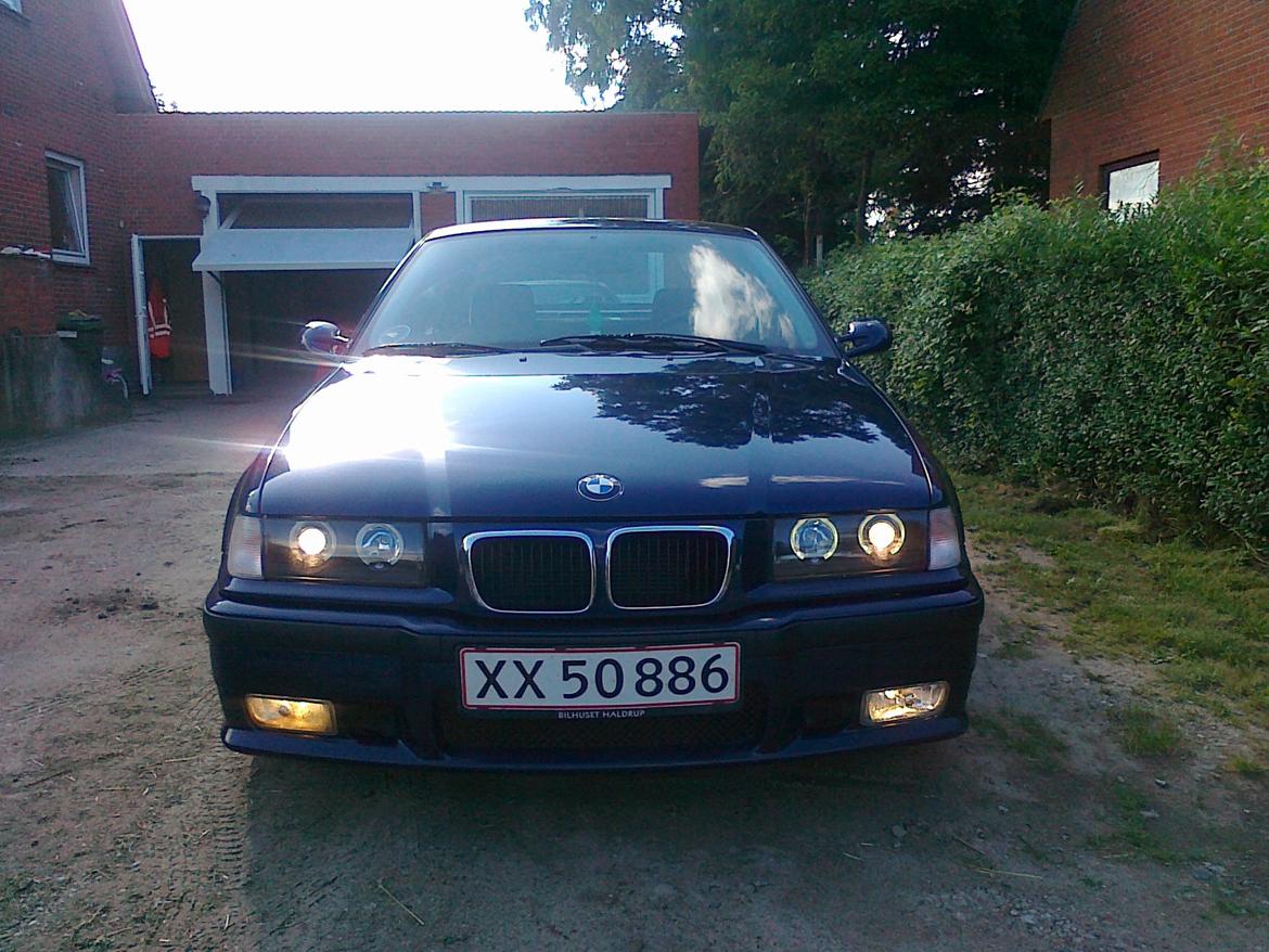 BMW 323i sedan byttet til passat. billede 11