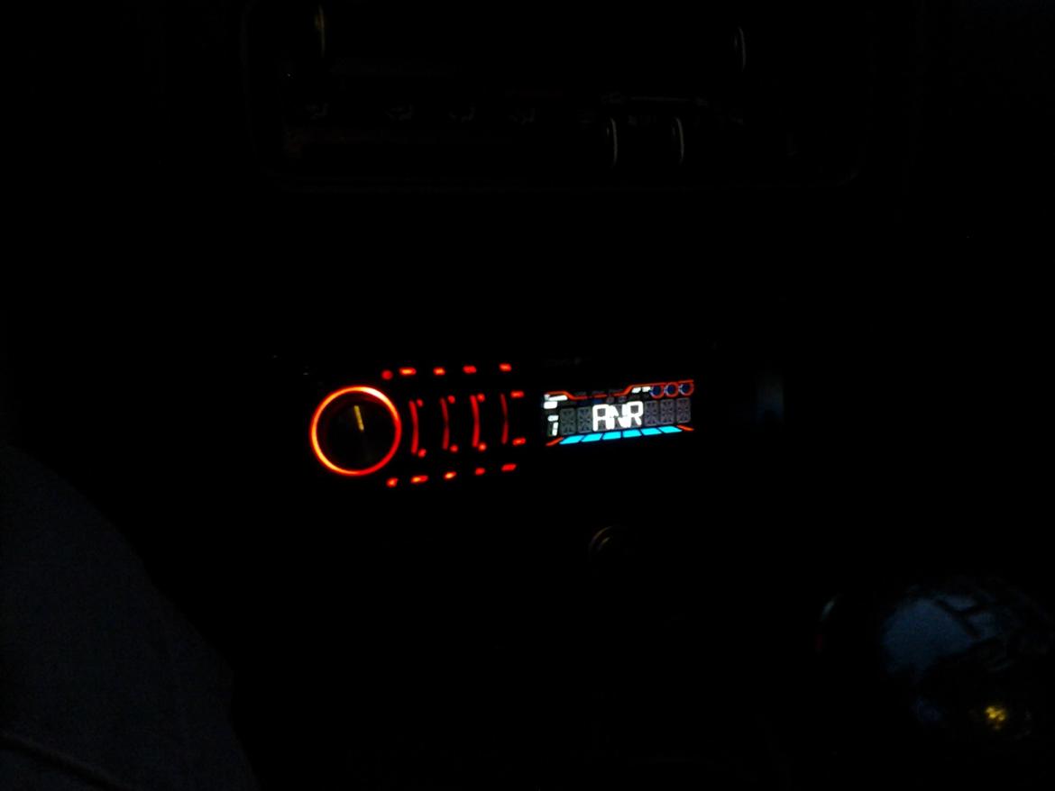 Mazda 323 - Ny radio. billede 9