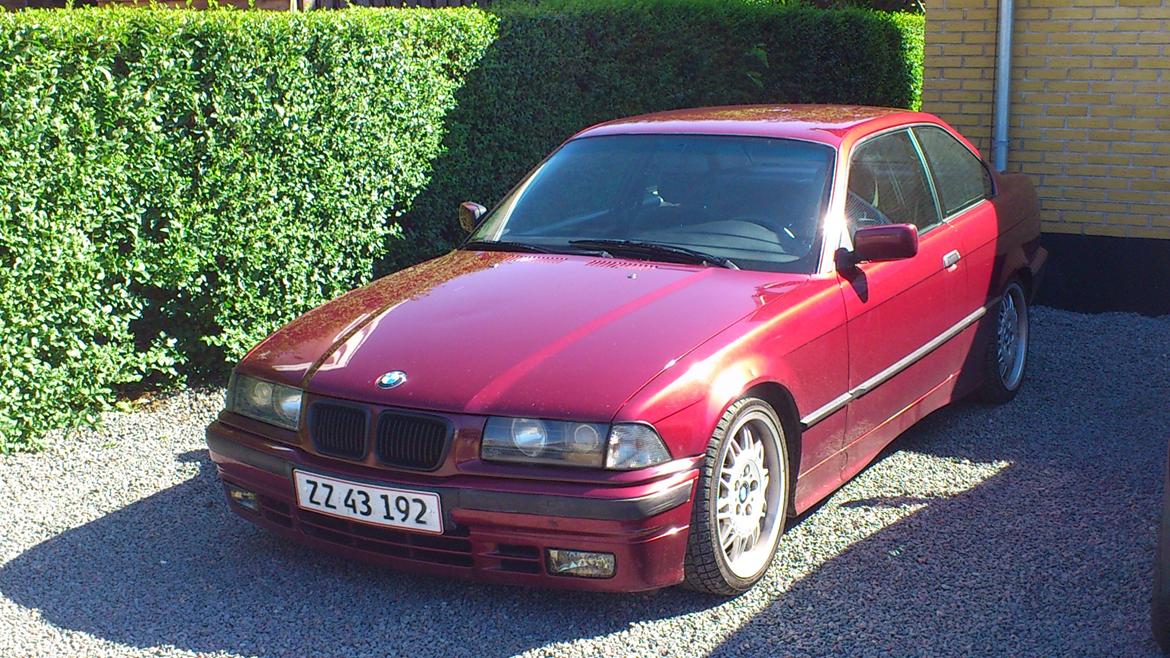 BMW e36 320i coupe billede 9