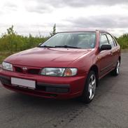Nissan Almera 1,6 GX
