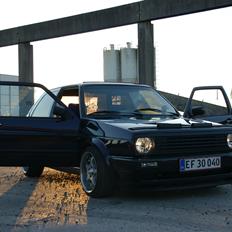 VW Golf 2 TDI ( SOLGT )