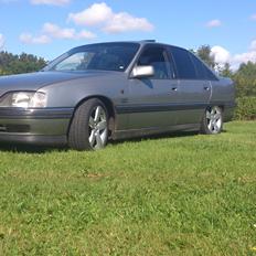 Opel omega A 2,6