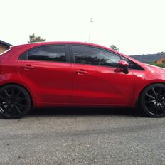 Kia Rio 1.1 CRDi med 19"