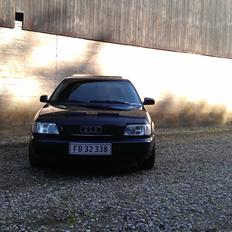 Audi A6 2.6 V6 C4