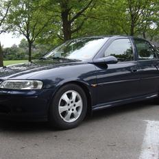 Opel Vectra B 2,2 16V Elegance